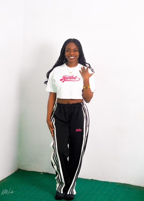 CITY GIRL - CROP TOP